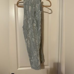 Baby Blue limited edition Wunder Train Lululemon leggings